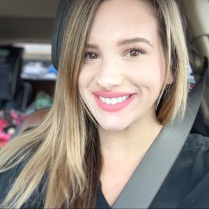 Meet your Posher, Brianna